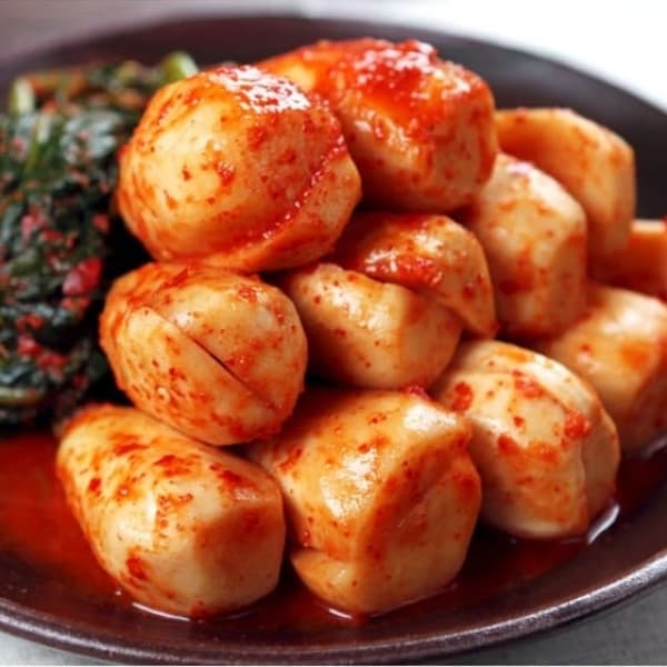 [귀빈정]국내산 아삭아삭 총각김치 1kg/3kg